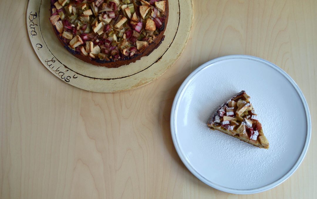 Rebarborový koláč ze žitné mouky - recept